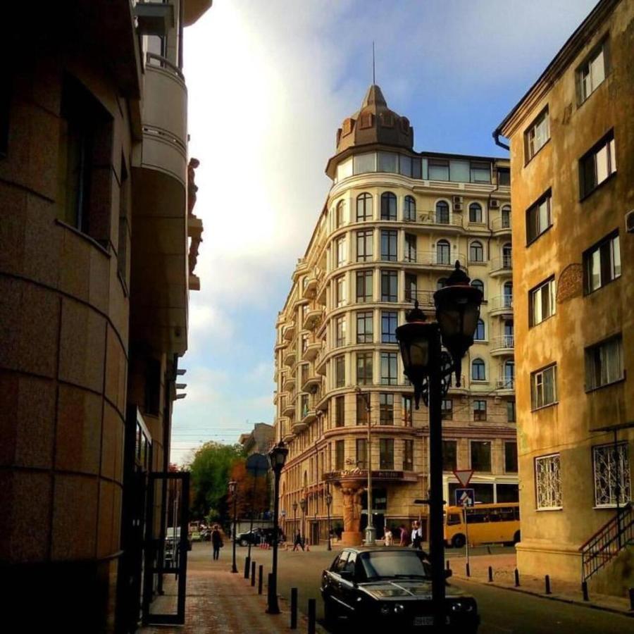 Apartment On Grecheskaya 5 โอเดสซา ภายนอก รูปภาพ