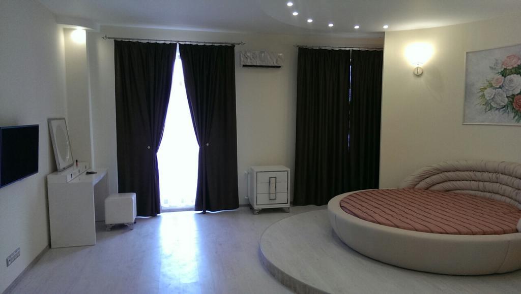 Apartment On Grecheskaya 5 โอเดสซา ภายนอก รูปภาพ