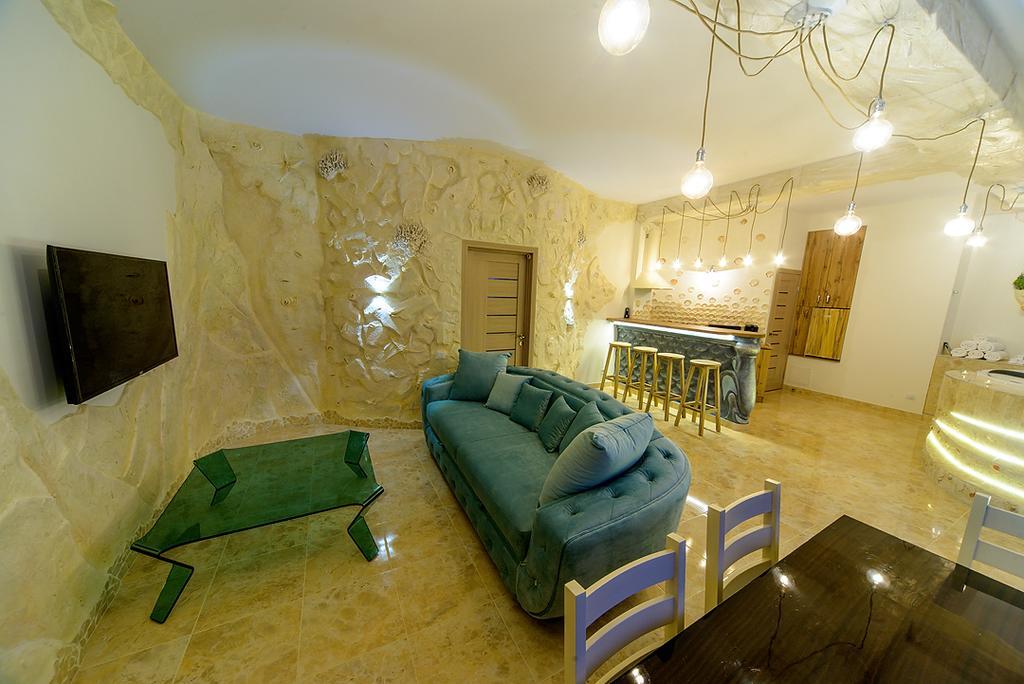 Apartment On Grecheskaya 5 โอเดสซา ภายนอก รูปภาพ
