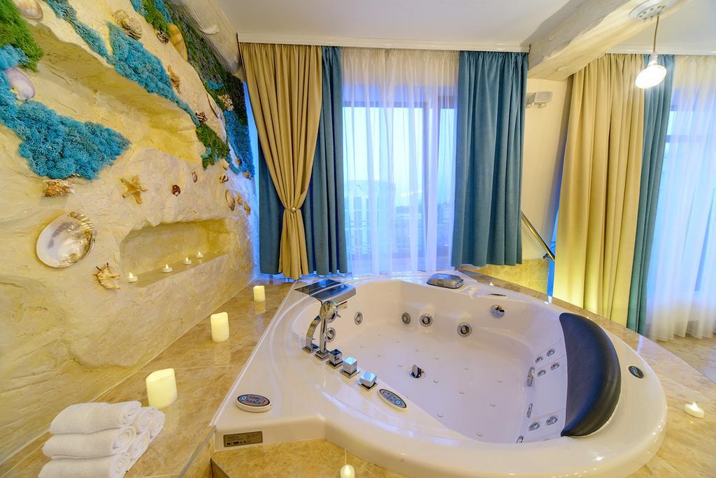 Apartment On Grecheskaya 5 โอเดสซา ภายนอก รูปภาพ